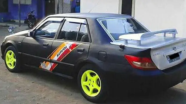 Spoiler Mobil (Istimewa)