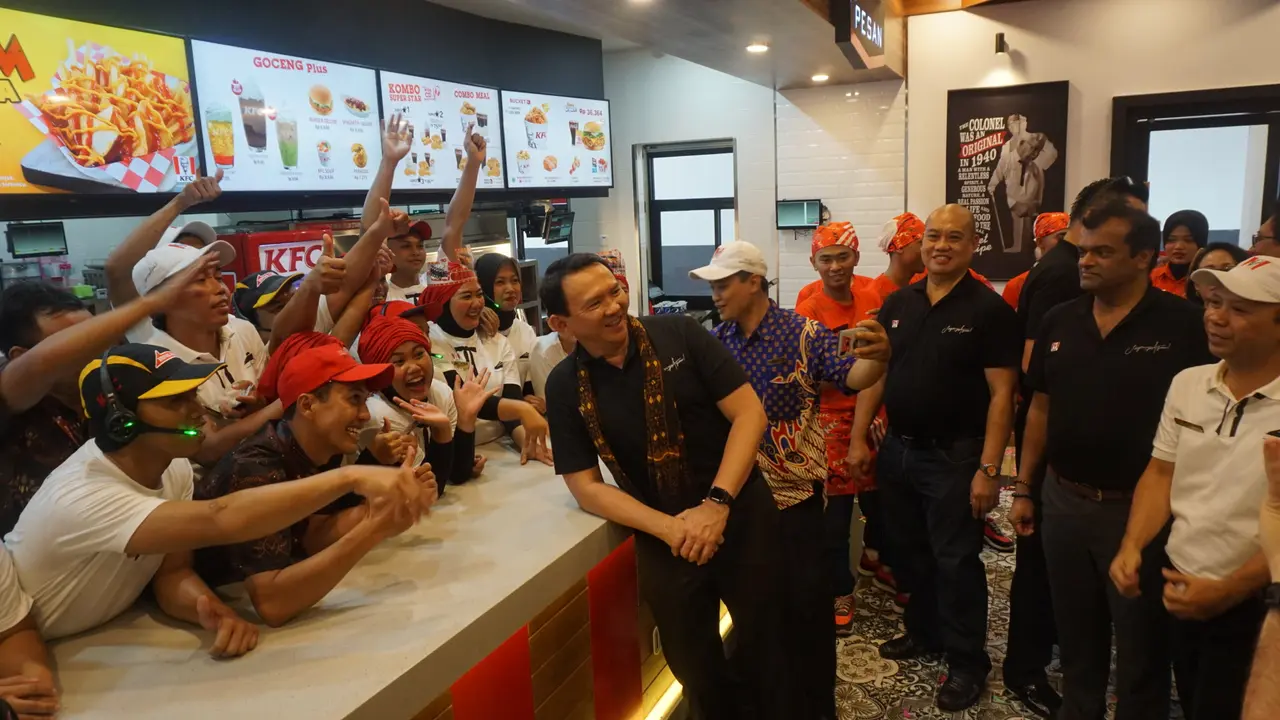Ahok Hadiri Peresmian KFC Solo