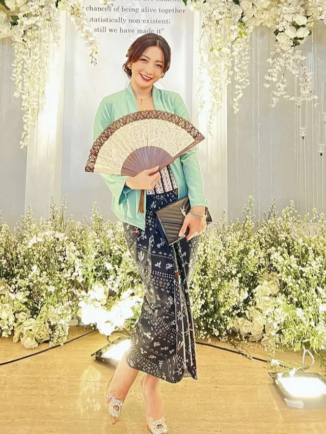 Hesti Purwadinata (@hestipurwadinata)