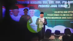 Wakil Presiden Ma’ruf Amin saat membuka acara Musyawarah Bersama (Mubes) di gedung Gradhika Bhakti Pradja Jalan Pahlawan Semarang, Jumat (13/12/2019). Musyawarah Bersama tersebut diselenggarakan MUI, IPHI, DMI, BWI dan Baznas. (Liputan6.com/Gholib)