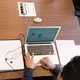 Peralihan dari suasana libur ke rutinitas kantor dapat terasa menantang. Dengan strategi yang tepat, proses adaptasi bisa berjalan lebih nyaman dan produktif. (Foto/Dok: Pexels)