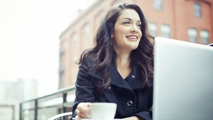 Hati-hati ya girls saat berbelanja onlie. (via. Huffington Post)