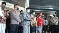 Forum Mubalig Nusantara bersama sejumlah elemen masyarakat memberikan dukungan kepada Kapolda Metro Jaya Irjen Fadil Imran menegakkan hukum di Jakarta. (Liputan6.com/Yopi Makdori)