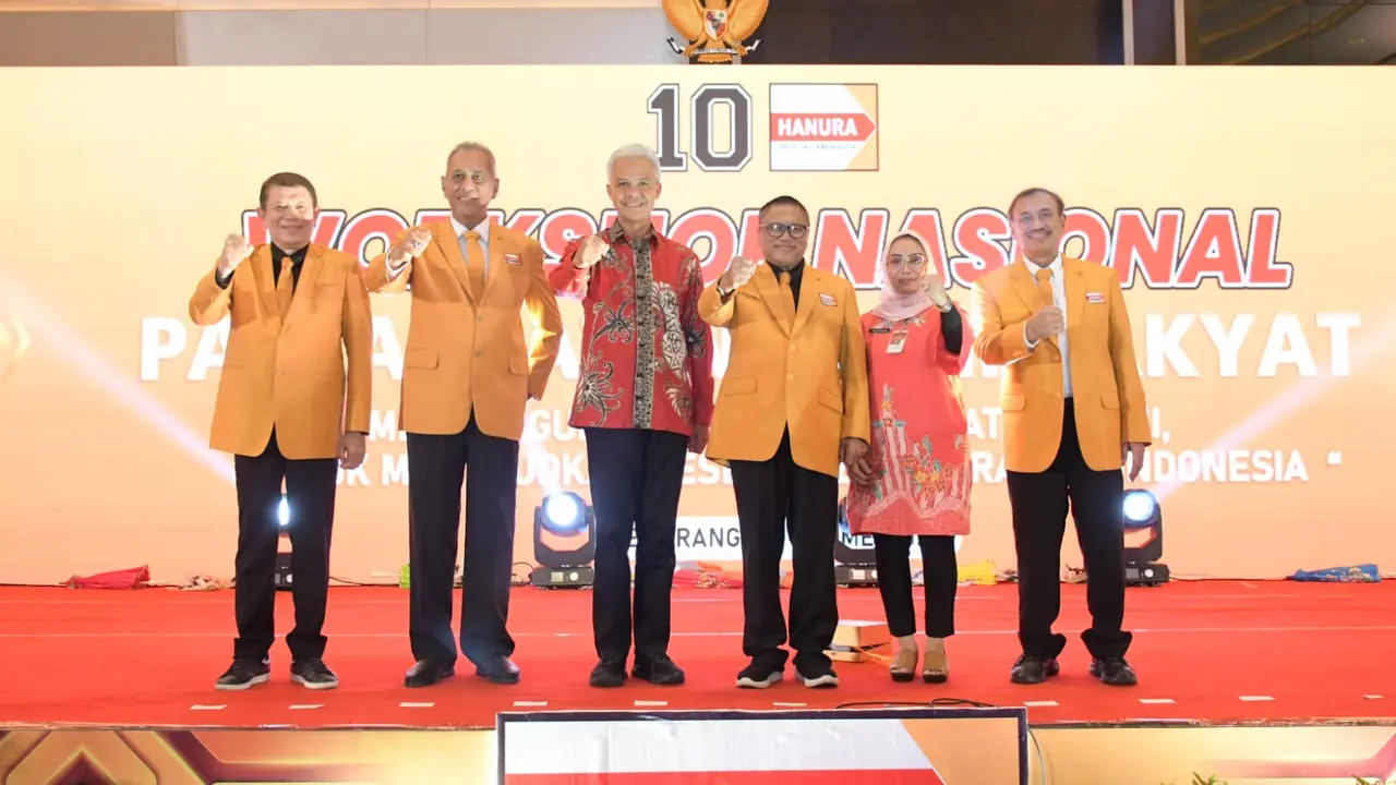 Partai Hanura menggelar workshop nasional dan bimtek anggota Dewan Perwakilan Rakyat Daerah (DPRD) di Semarang, Jawa Tengah (Jateng), Senin malam (29/5/2023) turut dihadiri Gubernur Jawa Tengah Ganjar yang juga merupakan bakal capres PDIP Ganjar Pranowo.