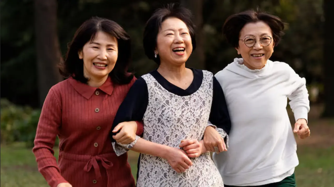 Japan Grandma. (Image source: Freepik).