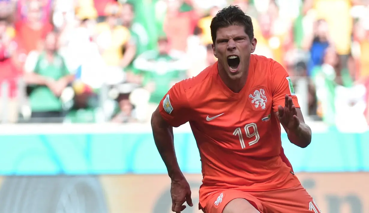 Meski hanya diplot sebagai pelapis, Klaas-Jan Huntelaar sukses menjadi salah satu penyerang paling tajam di Timnas Belanda. Ia selalu menampilkan performa terbaiknya dengan mencetak 42 gol dari 76 laga. Penampilan terbaiknya ketika Kualifikasi Euro 2012 dengan mencetak 12 gol. (AFP/Damien Meyer)