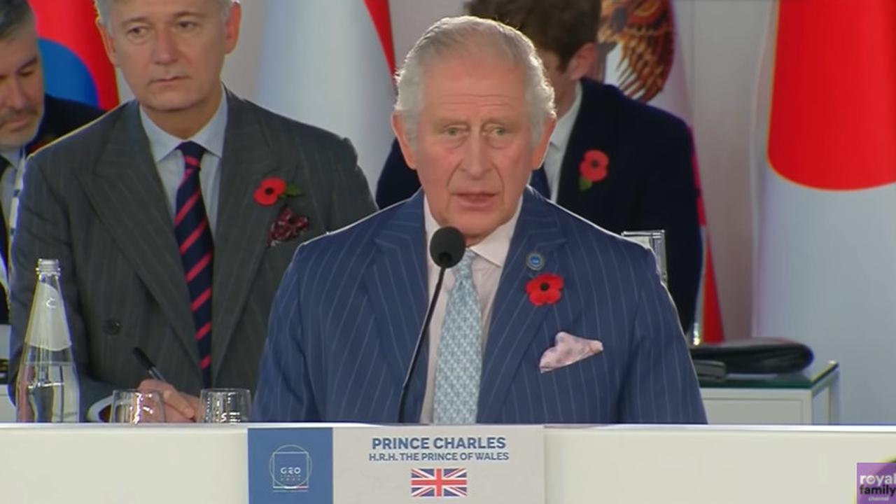 Pangeran Charles secara tiba-tiba mendoakan agar Presiden Indonesia Joko Widodo selalu sukses dalam menjalankan segala tugasnya sebagai kepala negara (Royal Family)