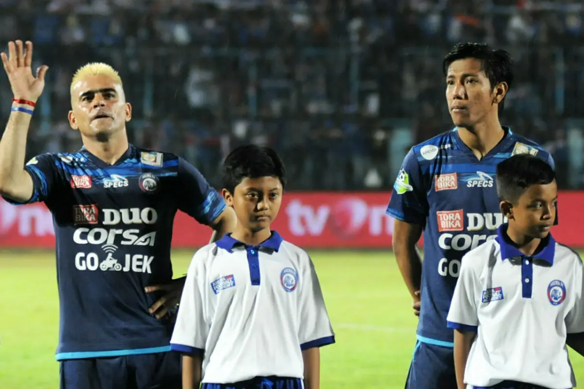 Cristian Gonzales dan Syaiful Indra Cahya