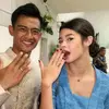 Saat momen pernikahan Arhan dan Azizah Salsha, Mario Theodore juga hadir jadi bridesmaid. Ia tampak antusias saat hadiri nikahan sahabatnya, Azizah Salsha. Momen bersama Arhan ini berhasil curi perhatian. (Liputan6.com/IG/mariatheodoree)