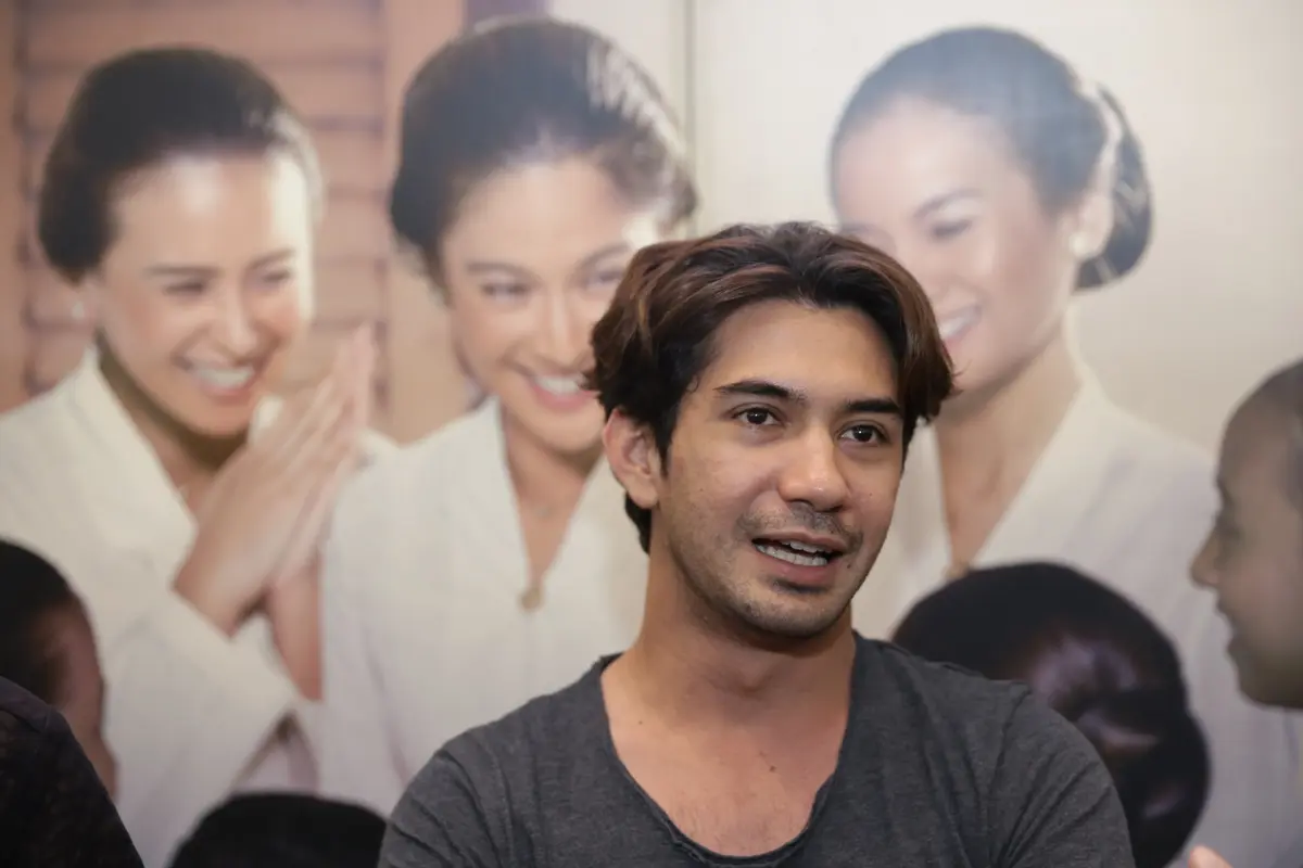 [Bintang] Reza Rahadian