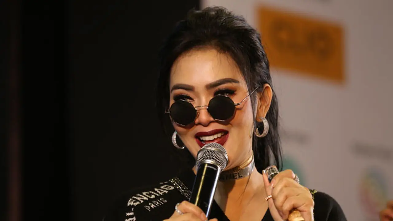 [Bintang] Syahrini