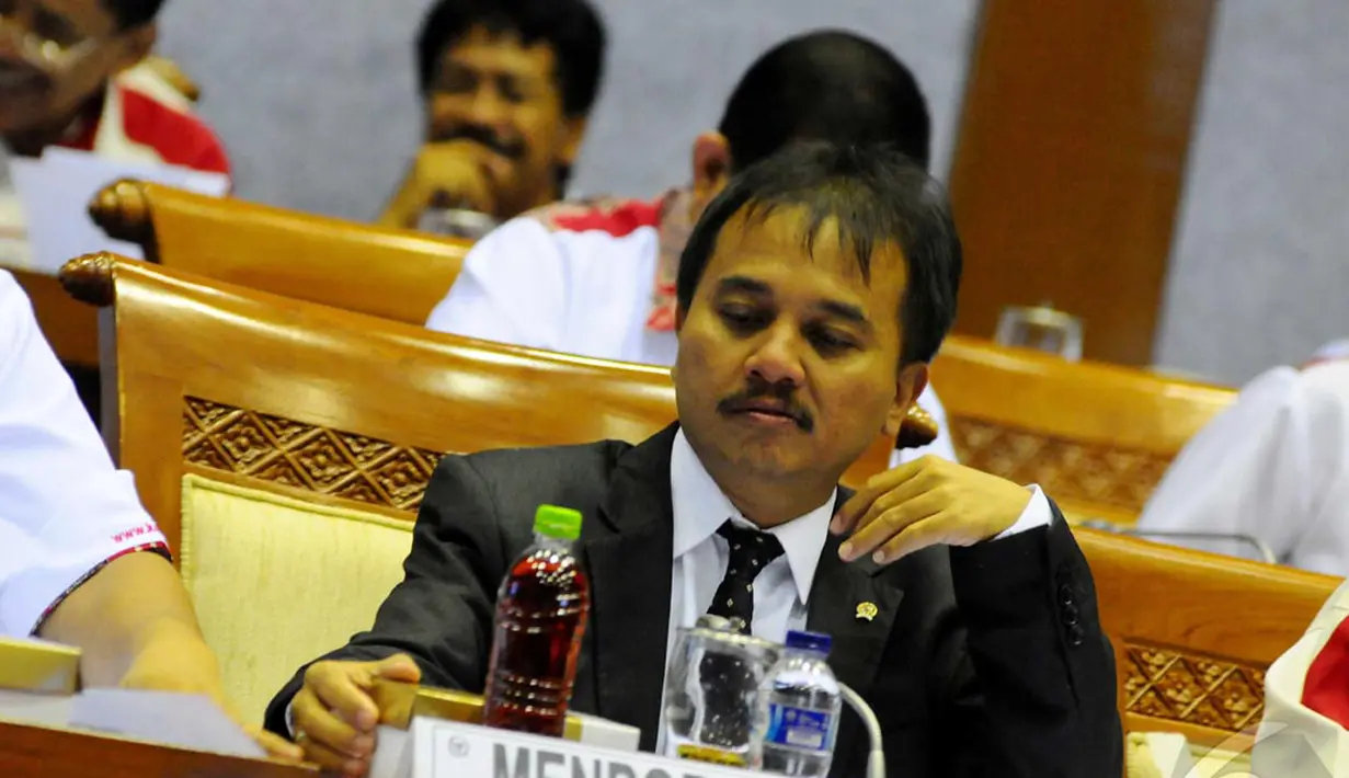 Kemenpora bersama Ketua dan anggota komisi X DPR-RI di ruang rapat Komisi X DPR-RI, Senayan, Jakarta, Senin (25/8/2014) (Liputan6.cm/Andrian M Tunay)