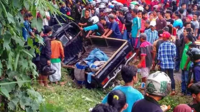 Kelok Tajam Wisata Guci Tegal Makan Korban Jiwa