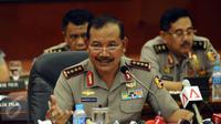 Kapolri Jenderal Pol Badrodin Haiti memberikan keterangan pencapaian kinerja selama 2015 di Mabes Polri Jakarta, Selasa (29/12/2015). Badrodin Haiti mengungkapkan sudah menindak ratusan anggota yang terbukti melanggar. (Liputan6.com/Helmi Fithriansyah) 