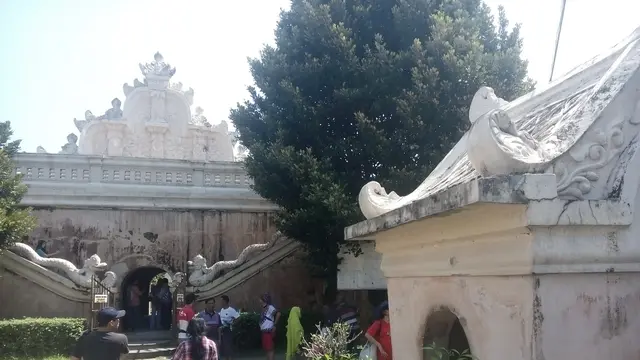 Melihat Taman Sari Tujuan Wisata Kota Yogyakarta