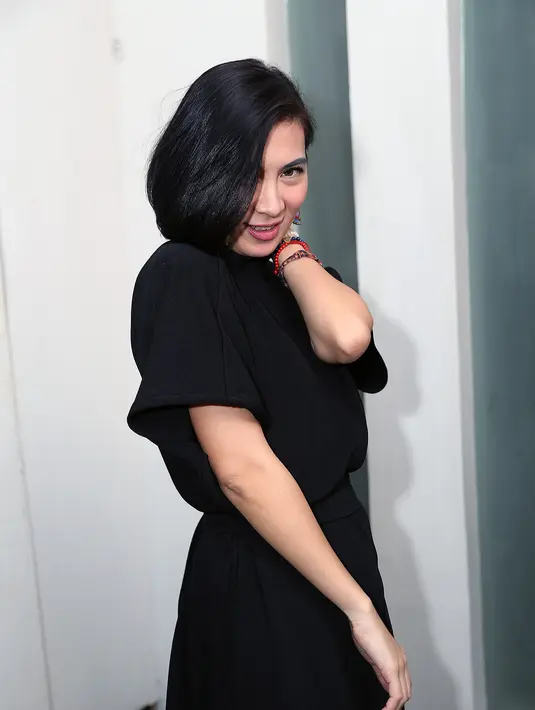 Jennifer sempat merasa deg-degan dengan segala pikiran menyangkut masa depannya setelah menikah. Seperti kehamilan sampai biaya sekolah anaknya kelak. (Wimbarsana/Bintang.com)