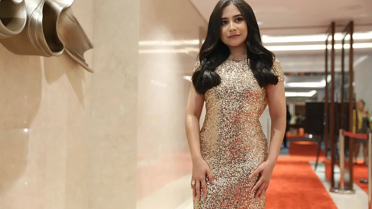 [Bintang] Prilly Persembahkan Lagu Ini di Resepsi Laudya Cynthia Bella