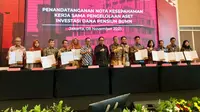 Indonesia Financial Group (IFG) dan para BUMN Pendiri Dapen kembali menandatangani nota kesepahaman atau memorandum of understanding (MoU) Kerja Sama Pengelolaan Dana Investasi Bersama 10 BUMN Pendiri Dapen. (Dok IFG)