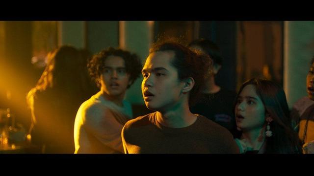 Main Film Bareng, Ini 8 Potret Mesra Dul Jaelani dan Tissa Biani saat di Balik Layar