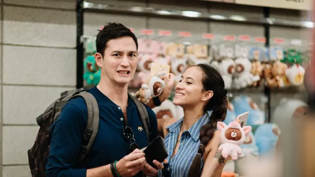 Intip Gaya Tradisional Orang Korea Ala Mike Lewis Saat Liburan