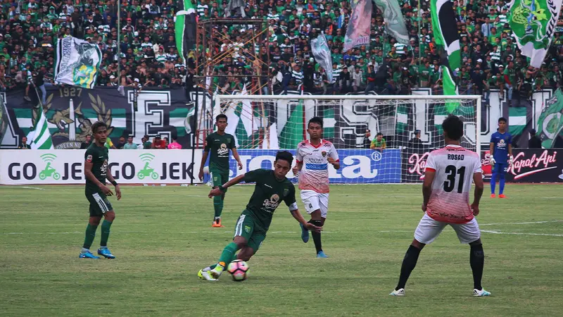 Bonek selalu setia mendukung Persebaya Surabaya