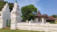 Menurut catatan salah satu bangunan bersejarah di Keraton Kanoan Cirebon ini menjadi tempat pelantikan sultan yang baru. Foto (Liputan6.com / Panji Prayitno)
