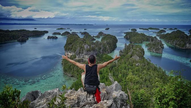 Pulau Misool. (dok. instagram @ashrafsinclair/https://www.instagram.com/p/BOEVfx4Dqgv//Tri Ayu Lutfiani)