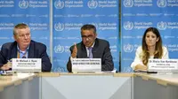 Tedros Adhanom Ghebreyesus (tengah), direktur jenderal Organisasi Kesehatan Dunia, berbicara pada konferensi pers tentang pembaruan COVID-19, di kantor pusat WHO di Jenewa, Swiss.(Salvatore Di Nolfi/Keystone via AP)