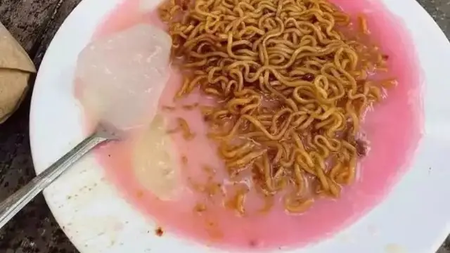 10 Potret Kombinasi Makanan Ini Nyeleneh Banget, Bikin Heran