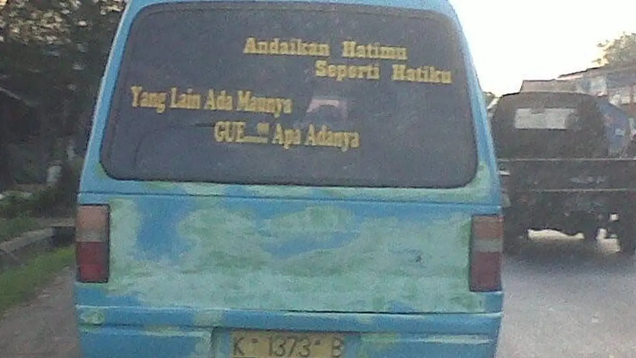 6 Tulisan Tentang Cinta di Angkot Ini Bikin Geleng Kepala