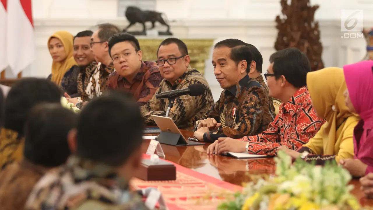 Presiden Jokowi Temui Pelaku UMKM di Istana