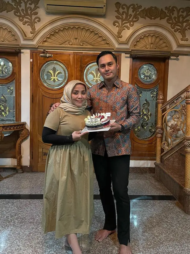 7 Potret Terbaru Rumah Mewah Muzdalifah, Kini Disebut Tampak Kurang Terawat