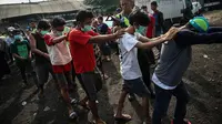 Penggerebekan narkoba di Kampung Bahari, Jakarta Utara (Liputan6.com/ Faizal Fanani)