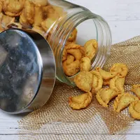 Resep pastel kering isi abon renyah tahan lama./Copyright shutterstock.com/g/Tantri+Setyorini