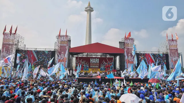 Ribuan Orang Hadiri Peringatan Hari Buruh Internasional di Monumen Nasional