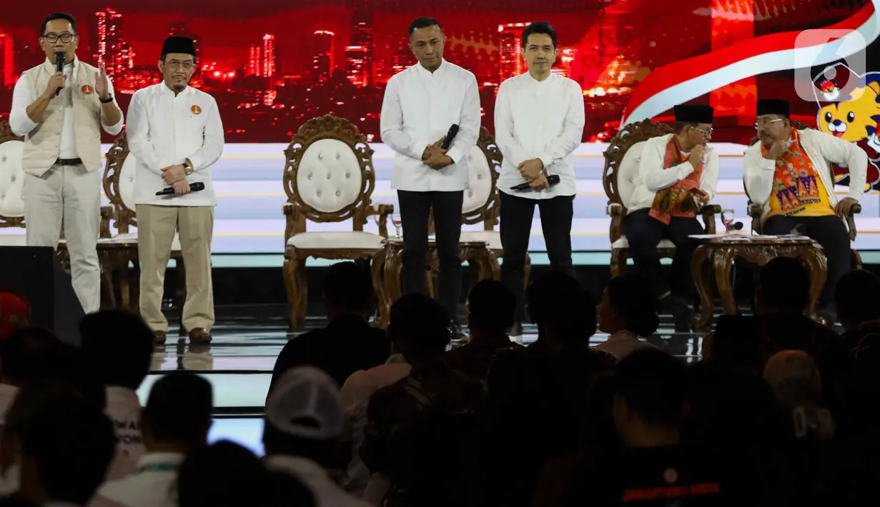 Komisi Pemilihan Umum (KPU) Provinsi DKI Jakarta menggelar debat perdana calon gubernur dan calon wakil gubernur DKI Jakarta di JIExpo, Kemayoran, Jakarta Pusat, Minggu (6/10/2024). (Liputan6.com/Herman Zakharia)