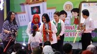 Ibu Negara Hj. Iriana Joko Widodo meluangkan waktu bergembira bersama anak-anak di Balai Rehabilitasi Anak yang Memerlukan Perlindungan Khusus (BRSAMPK) "Handayani".