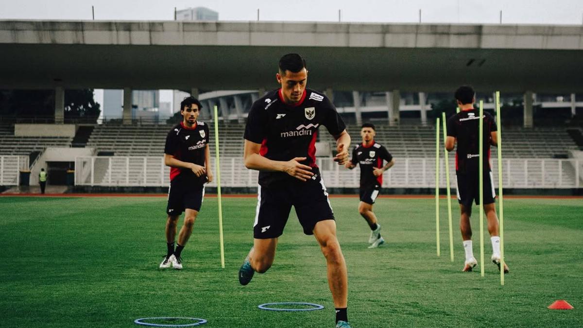 Jay Idzes Pamer Latihan Pakai Sepatu Rp4 Jutaan Jelang Laga Timnas Indonesia vs Bahrain