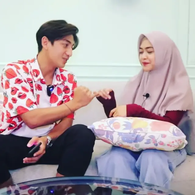 6 Potret Kebersamaan Ria Ricis dan Harris Vriza, Sering Dijodohkan