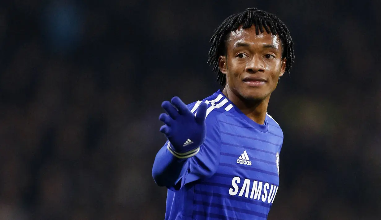 Juan Cuadrado didatangkan Chelsea pada Januari 2015 dari Fiorentina dengan biaya 31 juta euro. Sang pemain diketahui hanya bermain selama 6 bulan dengan mencatatkan 15 laga dan menciptakan 1 assist. Cuadrado kemudian dipinjamkan ke Juve pada 2017 sebelum akhirnya dipermanenkan. (AFP/Justin Tallis)