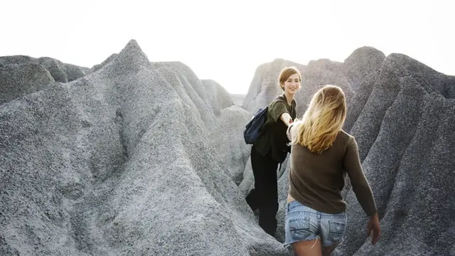 [Bintang] Kata Astrologer: Pasang Badan, 5 Zodiak Ini Jagonya