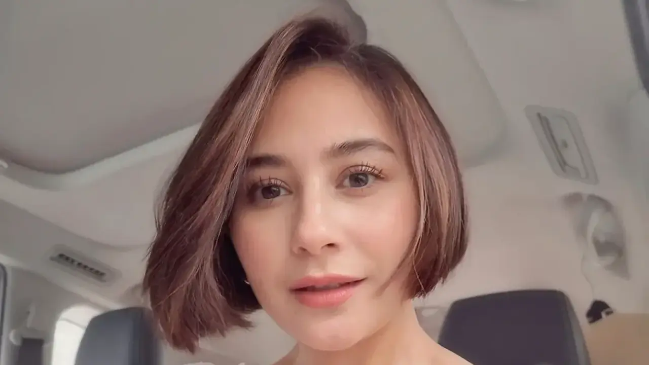 Model Rambut Pendek Prilly Latuconsina (Instagram prillylatuconsina96)