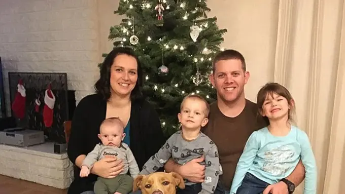 Momen Ayah dan Anak Jadi Mengharukan Karena Kebaikan Hati Polisi