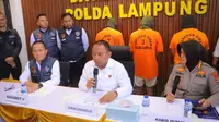 Terbongkarnya Grup Gay Facebook Berisi Konten Pornografi di Lampung