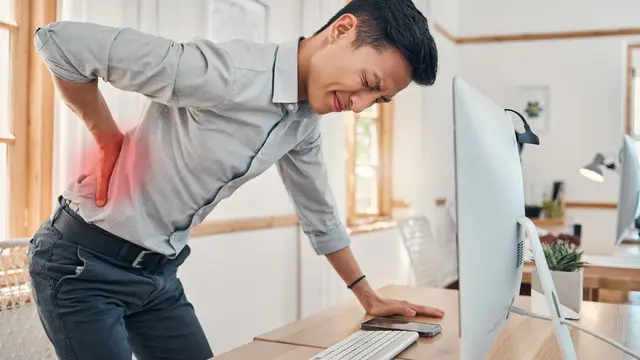 7 Penyebab Sakit Pinggang Belakang Bawah yang Wajib Diwaspadai dan Cara untuk Mengatasinya