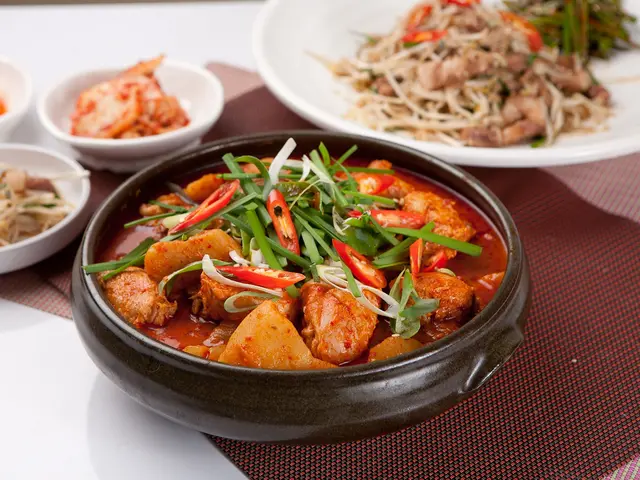 Resep Dakbokkeumtang Semur Ayam Ala Korea Lifestyle Fimela Com