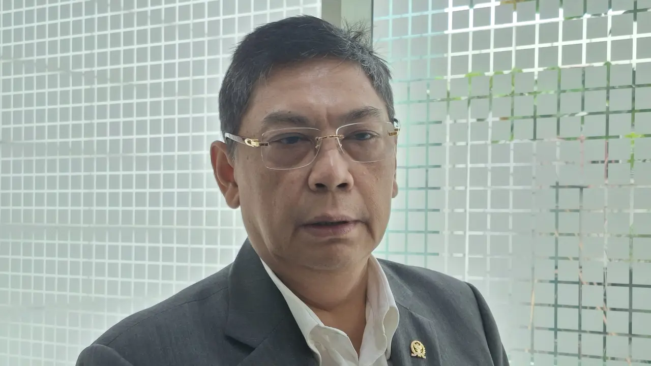 Wakil Sekretaris Jendetal PDI Perjuangan (PDIP) Utut Adianto menilai Andika Perkasa sebagai Mantan Panglima TNI lebih cocok maju sebagai cagub daripada wagub.