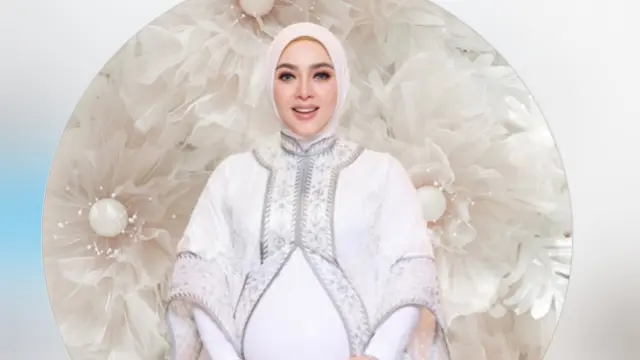 Syahrini saat Hamil 7 Bulan