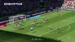 Penjaga gawang PSV Eindhoven Jeroen Zoet tampil brilian dengan membuat beberapa penyelamatan saat laga imbang 0-0 melawan Groninge...