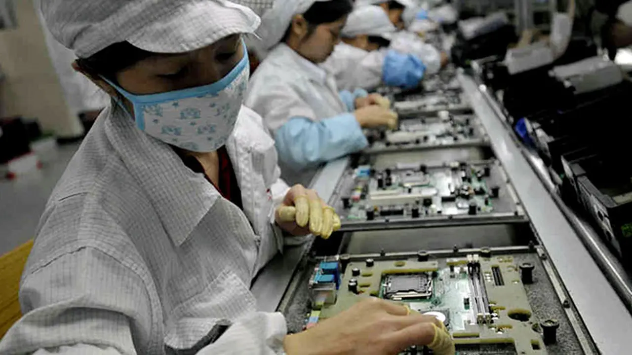 foxconn-131128b.jpg